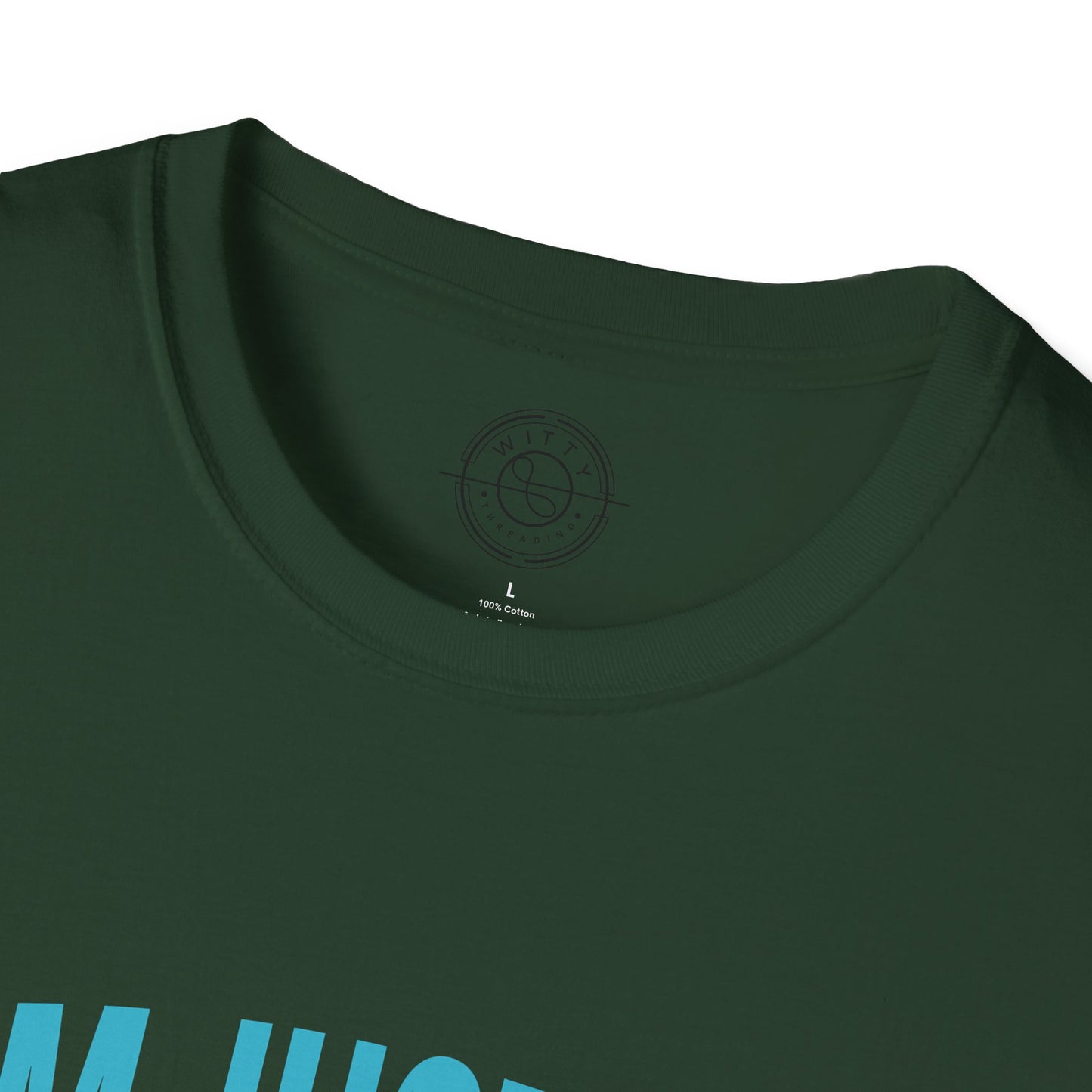 I'm Just an Introvert Enjoying my Lonliness - T-Shirt