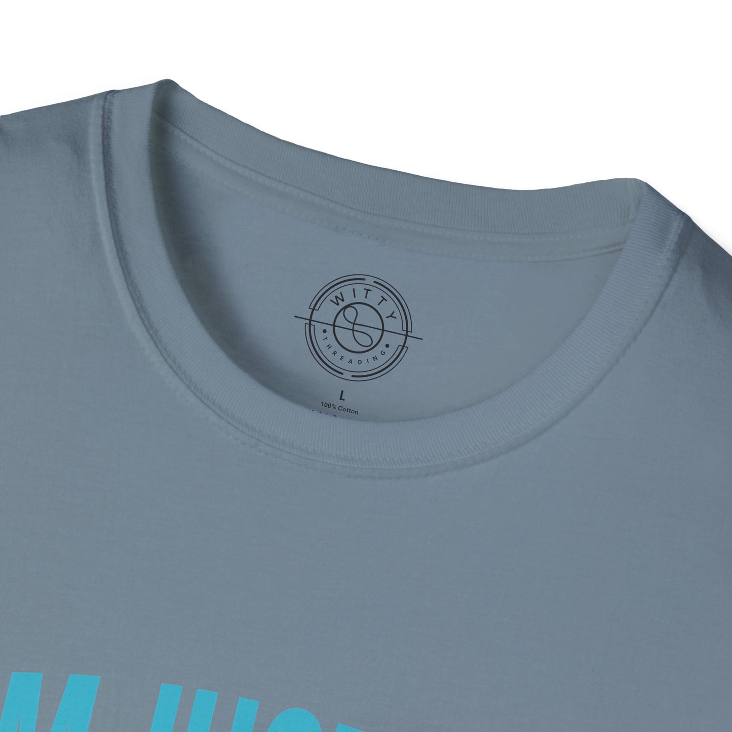 I'm Just an Introvert Enjoying my Lonliness - T-Shirt