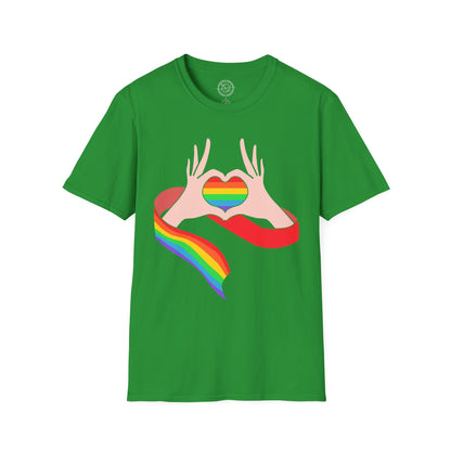 Love is Love - T-Shirt