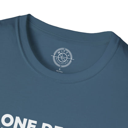 No one deserves to live in closet - T-Shirt