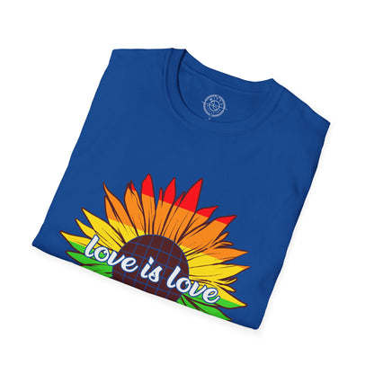 Love is Love - T-Shirt