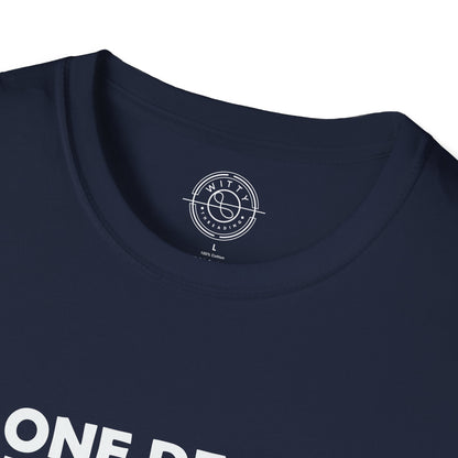 No one deserves to live in closet - T-Shirt