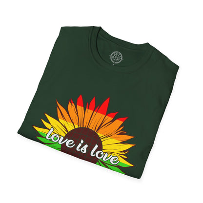 Love is Love - T-Shirt