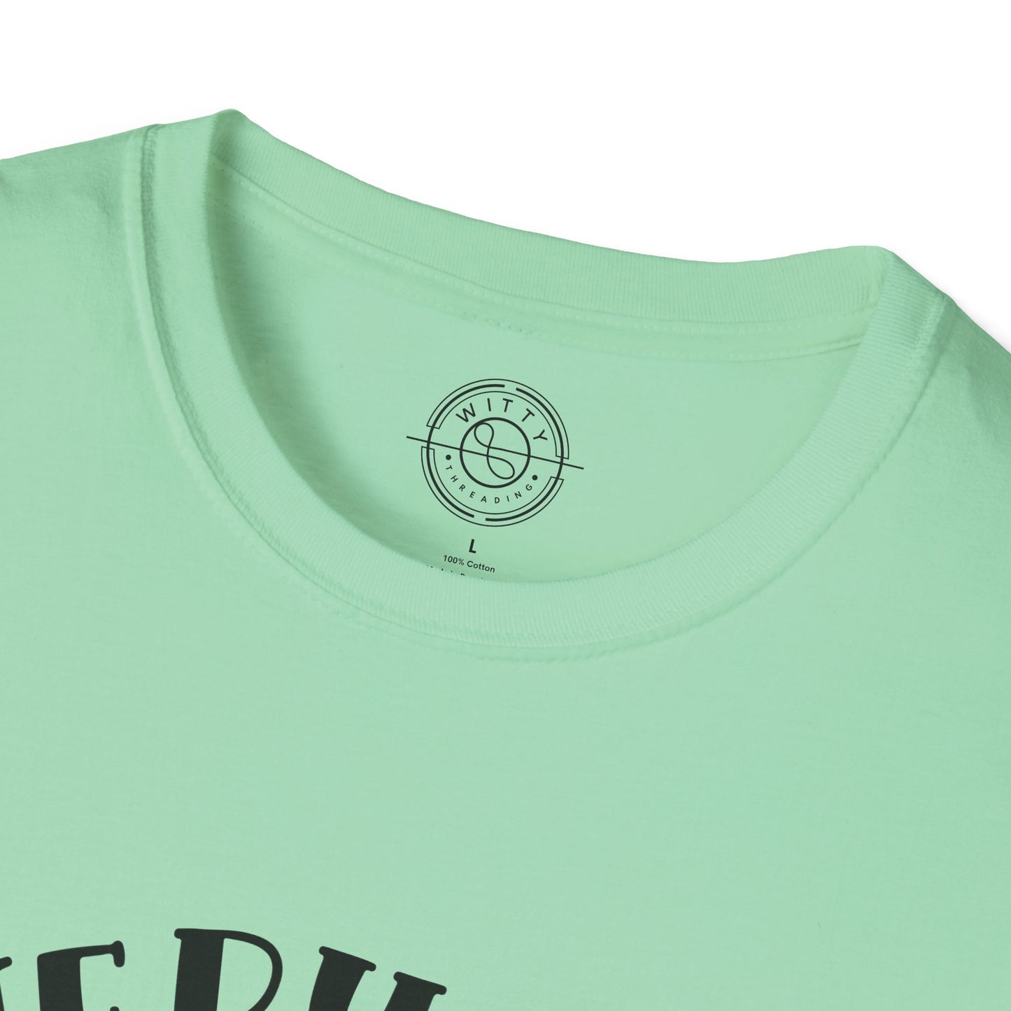 Everyday I'm Musclin - T-Shirt