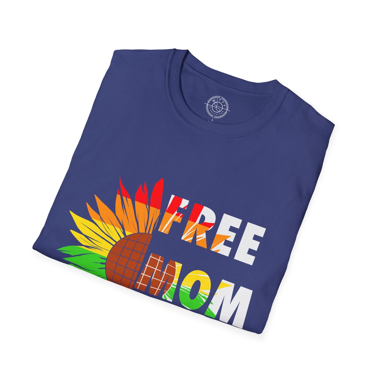 Free Mom Hugs - T-Shirt