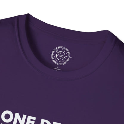 No one deserves to live in closet - T-Shirt
