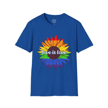 Love is Love - T-Shirt