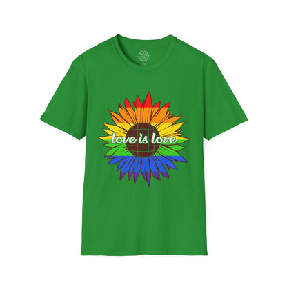 Love is Love - T-Shirt