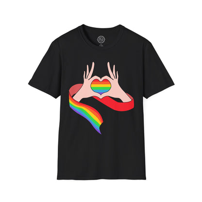 Love is Love - T-Shirt
