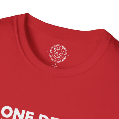 No one deserves to live in closet - T-Shirt