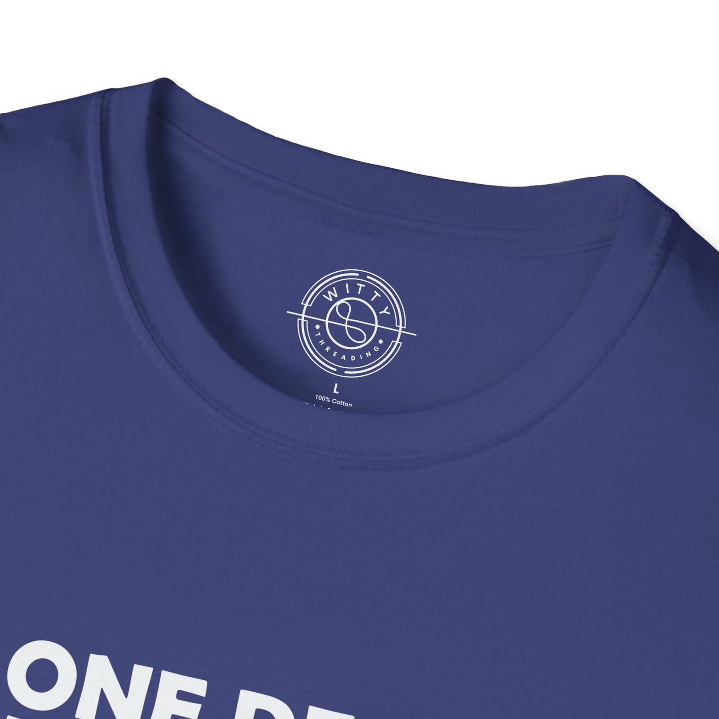 No one deserves to live in closet - T-Shirt