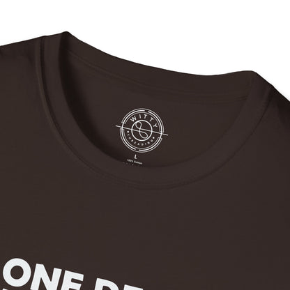 No one deserves to live in closet - T-Shirt